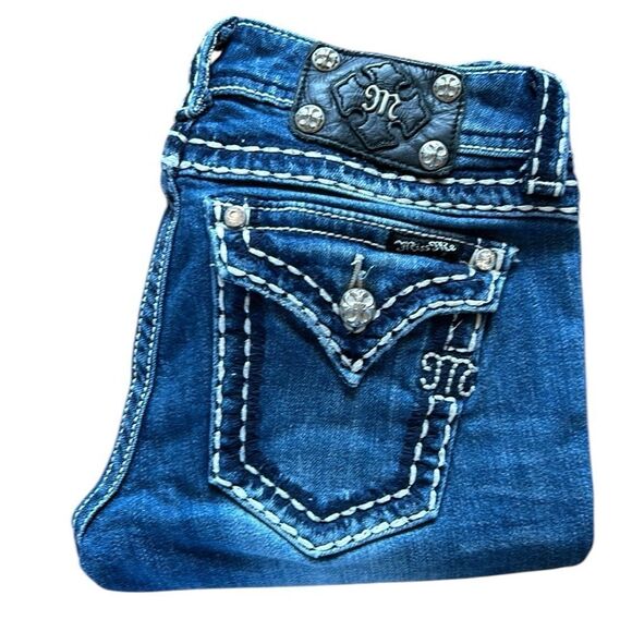 Miss Me Jean Capris - Picture 1 of 11